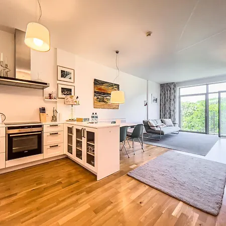 Apartament Przy Plazy Z Widokiem Na Park By Alldayholiday *